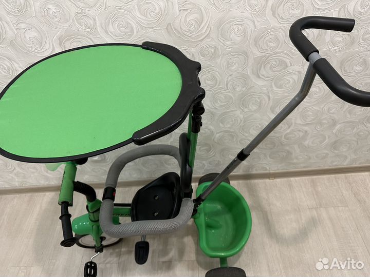 Детский трехколесный велосипед