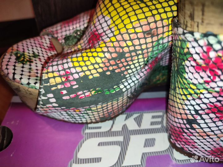 Кожаные сандали 37