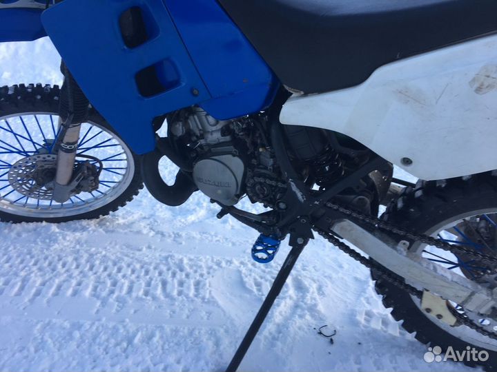Suzuki ts 200 r