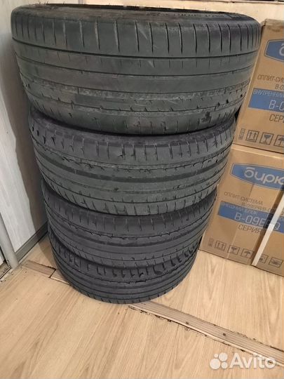 Michelin Pilot Sport 4 235/45 R18
