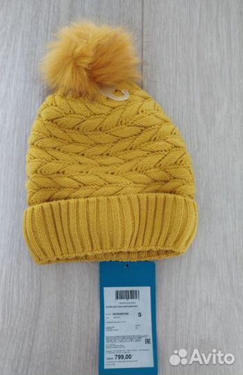 Новый зимний комплект шапка с шарфом для девочки