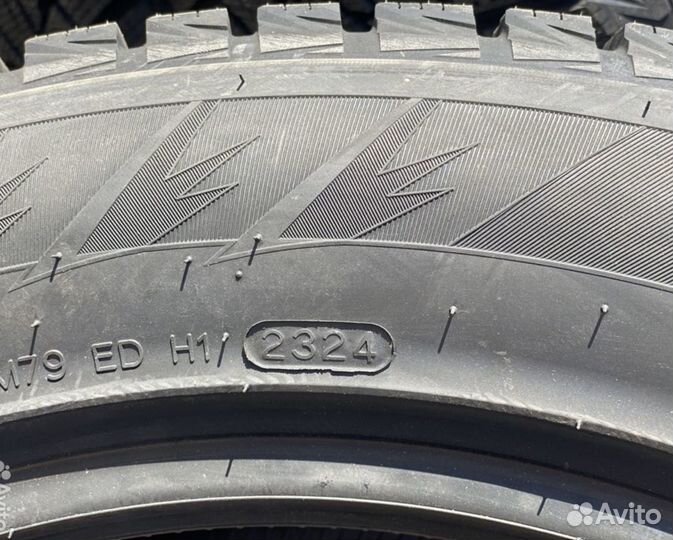 Hankook Winter I'Cept X RW10 255/55 R18 109