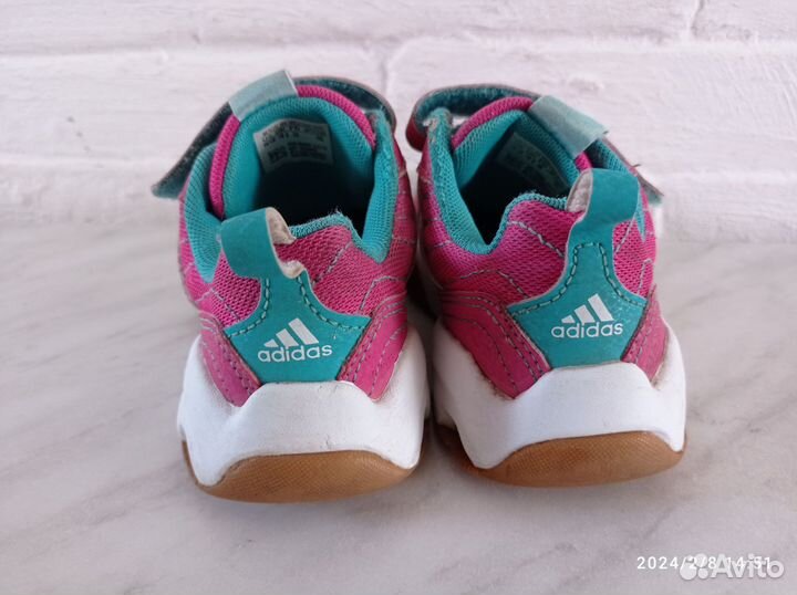 Кроссовки adidas, 28 размер