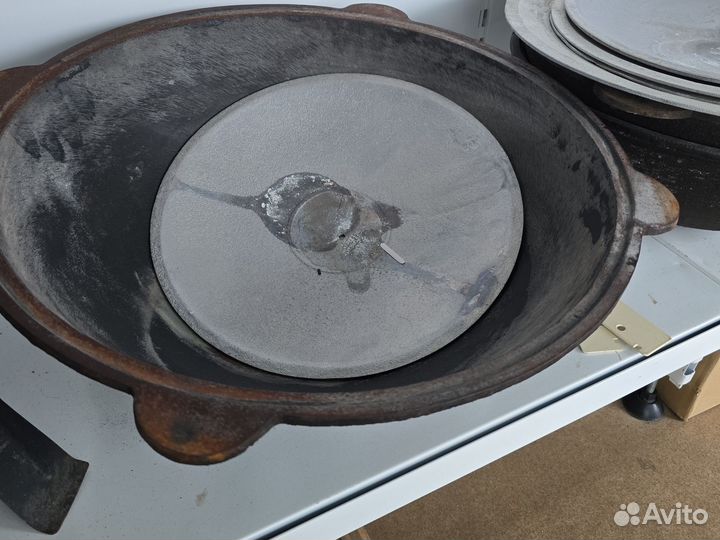 Казан чугунный