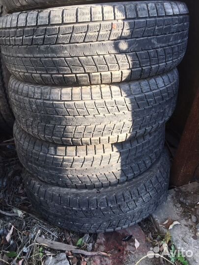 Dunlop Winter Maxx SJ8 235/65 R17 108R