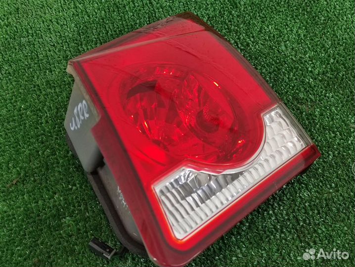 Фонарь задний внутренний правый Chevrolet Cruze J