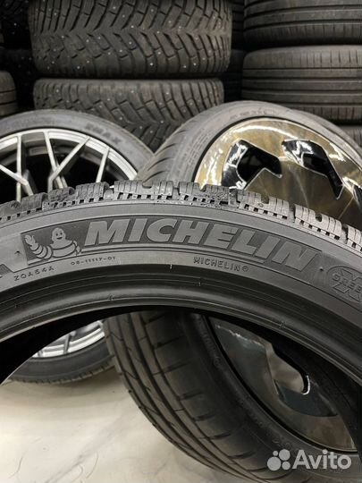 Michelin Pilot Alpin PA4 235/45 R19 99V