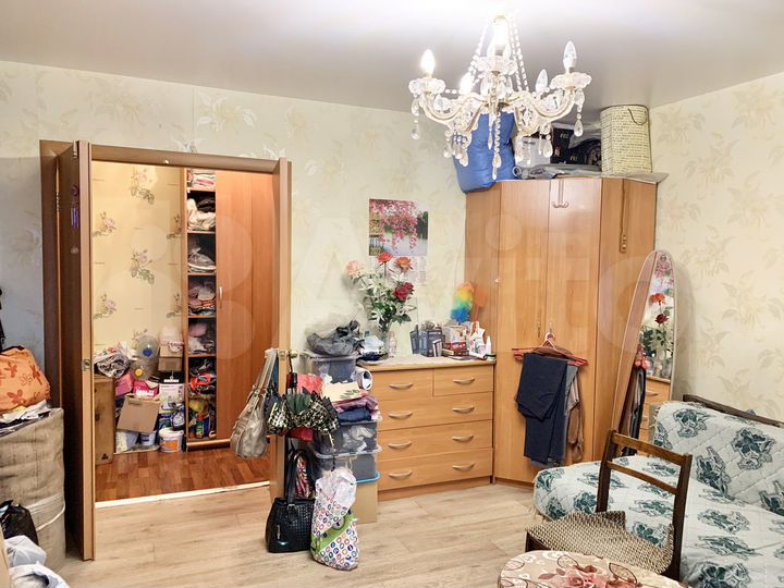 3-к. квартира, 64 м², 1/4 эт.