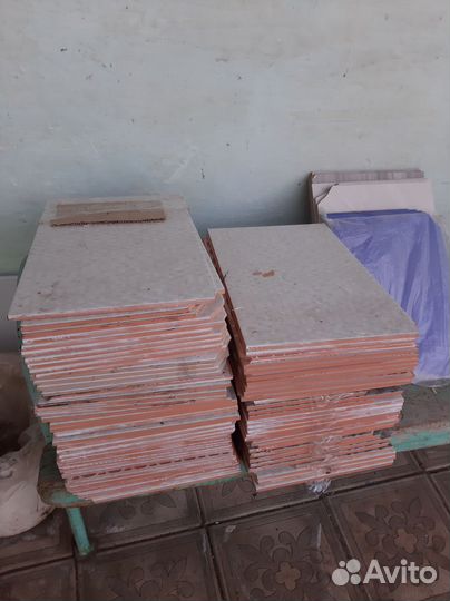 Плитка настенная бу