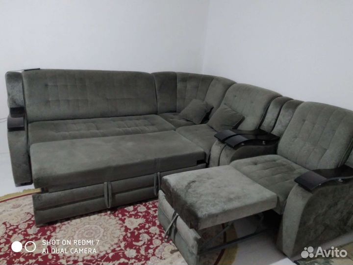 Диван угловой