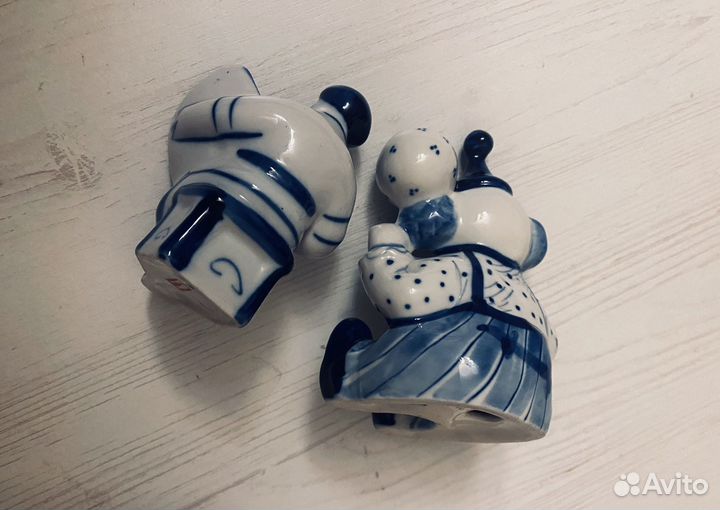 Гжель статуэтки Жостовский мастер и клоун с мячом