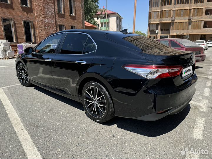 Toyota Camry 2.5 AT, 2019, 170 000 км