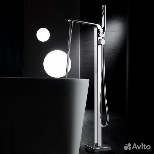 Смеситель Black&White Universe U7642 напольный