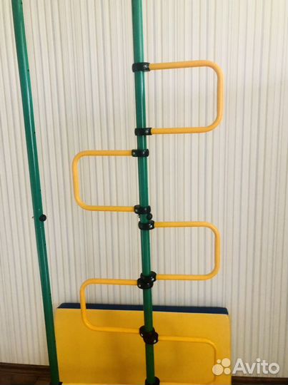 Шведская стенка с турником бу