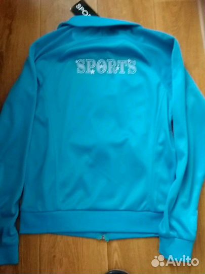 Новый спортивный костюм р44