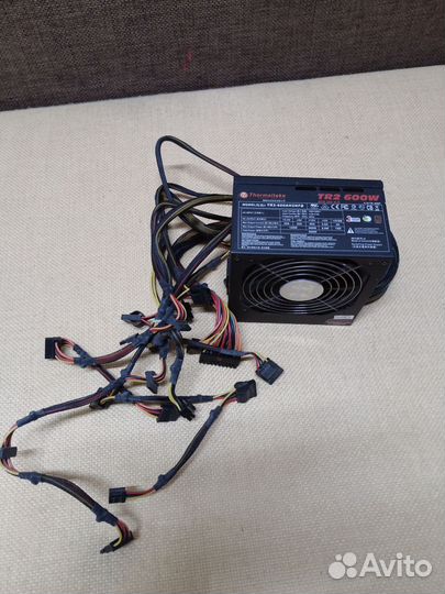 Блок питания thermaltake tr2 600W