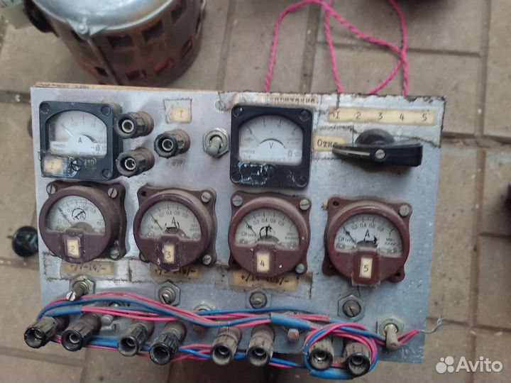 Электродвигатель и блок питания СССР