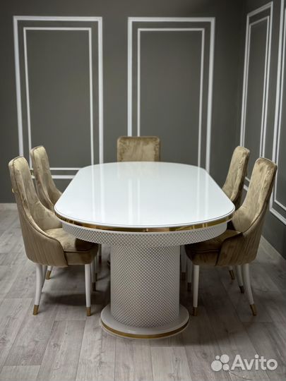 Стол и Стулья