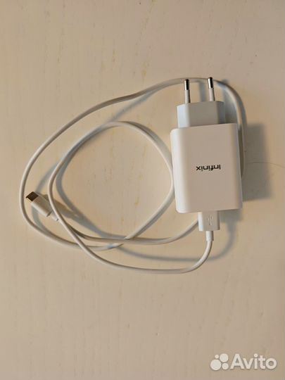 Оригинальные блок питания и кабель Infinix Hot 30