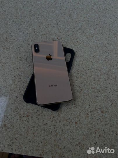 iPhone Xs, 64 ГБ