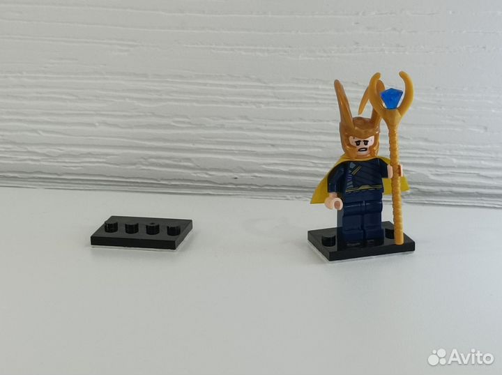 Лего фигурка Локи