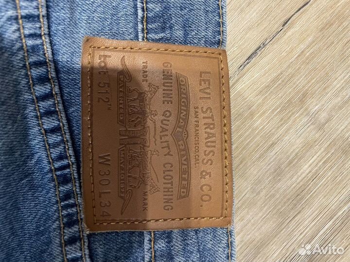 Джинсы Levi's 512