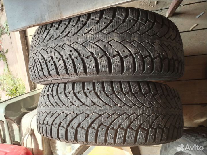 Pirelli Formula Ice 215/60 R16