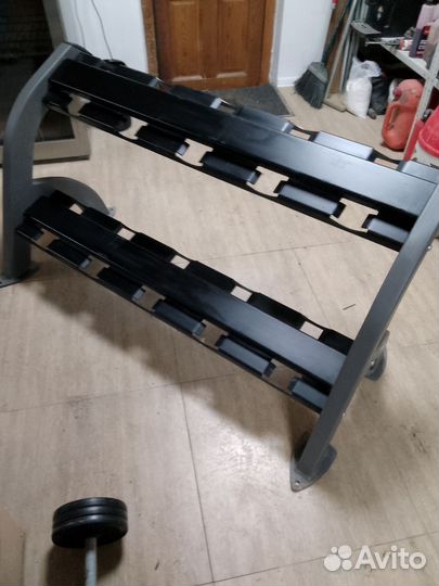 Стойка для гантелей