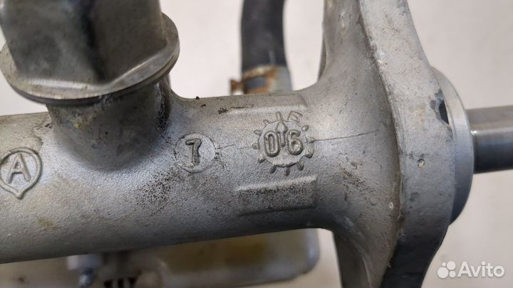 Цилиндр тормозной главный Nissan Pathfinder, 2007