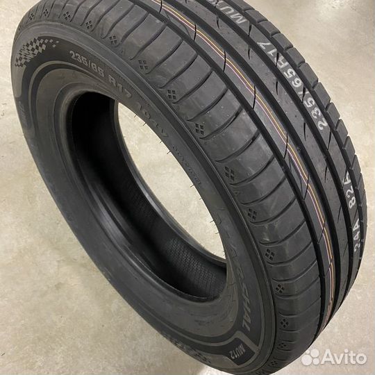 Marshal MU12 285/50 R20 112V