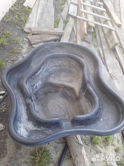 Декоративный бассейн