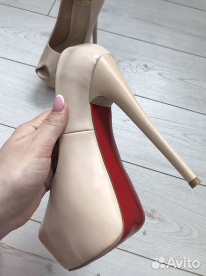 Туфли christian louboutin 37