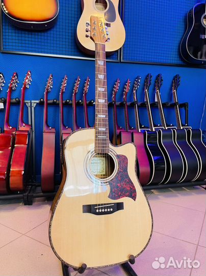 Гитара электроакустическая martinez W124BC