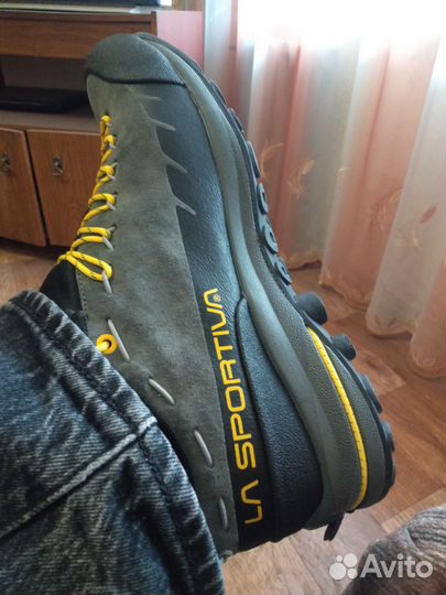 LA sportiva (40.5) кроссовки