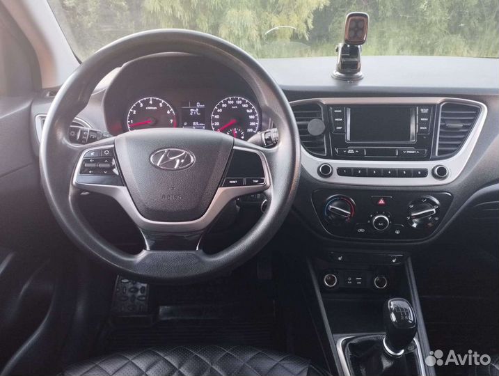 Hyundai Solaris 1.4 МТ, 2018, 245 000 км