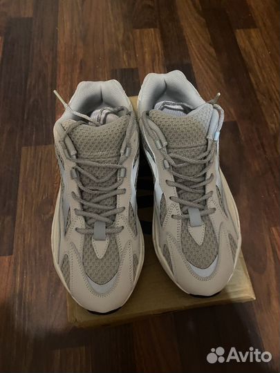 Yeezy boost 700 v2 оригинал