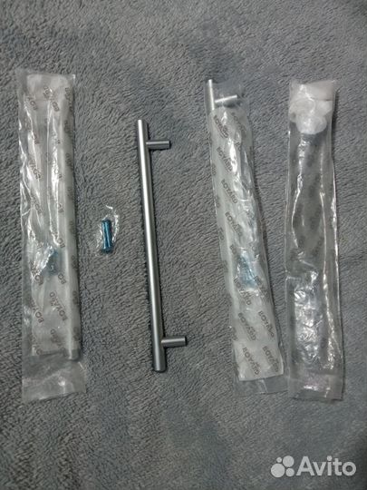Новые мебельные ручки 4 одинаковых
