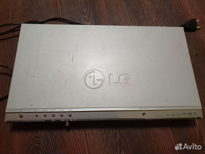 DVD-плеер LG DK-478