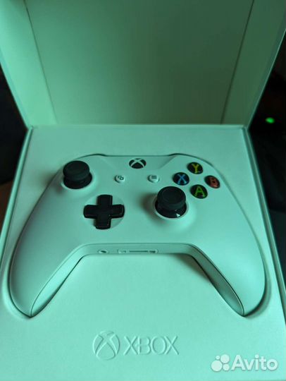 Геймпад xbox one s