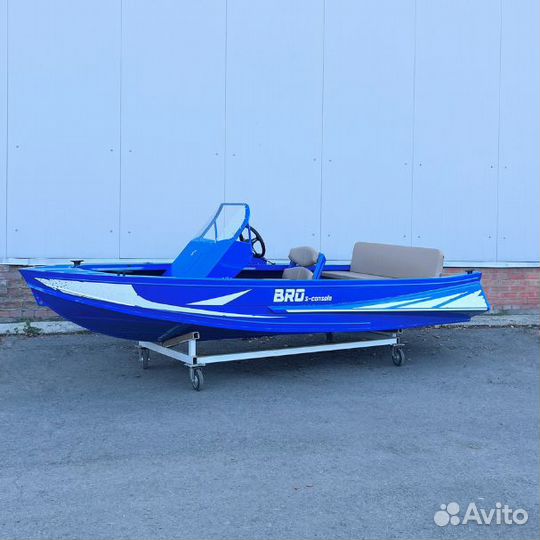 Консольная лодка BRO S 4.2