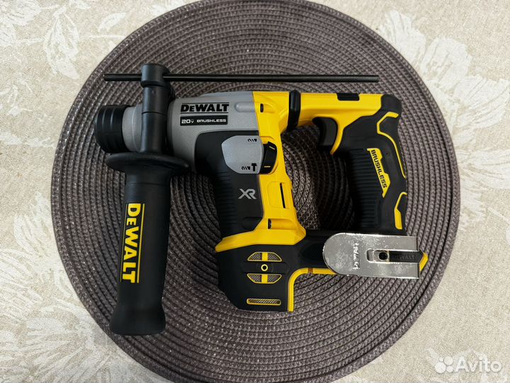 Перфоратор Dewalt DCH 172