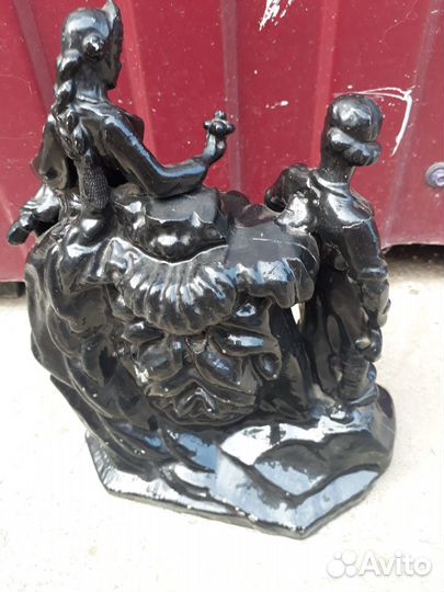 Часы Статуэтка