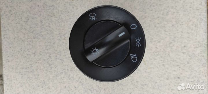 Переключатель света фар VW Polo (Sed RUS) 2011