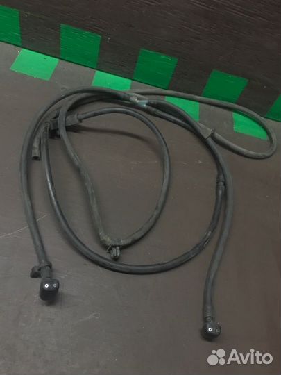 Форсунка стеклоомывателя Mitsubishi Montero Sport