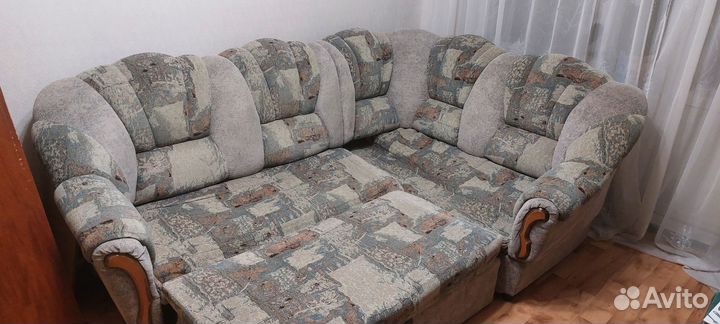 Угловой диван