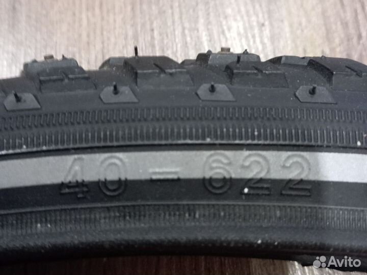 Зимние шипованные велопокрышки Schhwalbe 28*1,5