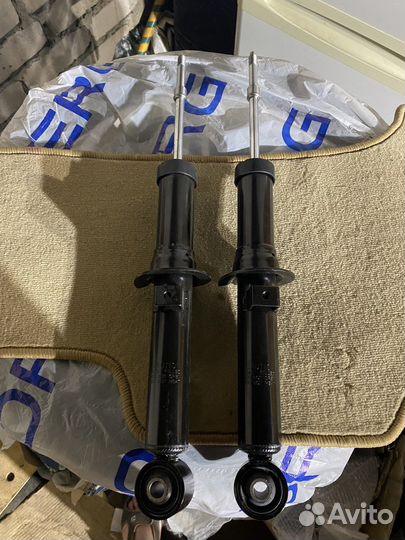 Амортизаторы передние левые KIA sorento 2004-2006