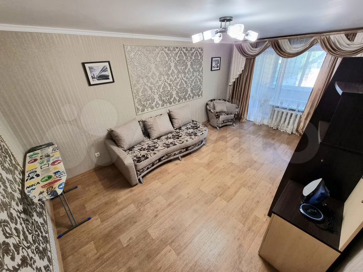 2-к. квартира, 71 м², 1/10 эт.