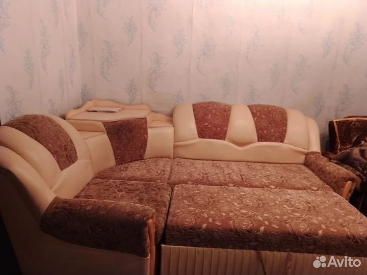 Угловой диван б/у