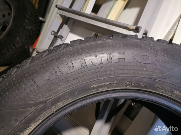 Kumho KC16 235/65 R17